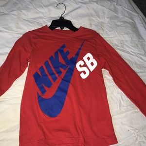 Nike SB boys Long Sleeve 10/12